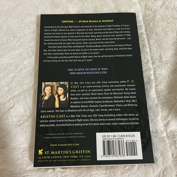 House of Night Book Series - Picture 9 of 13